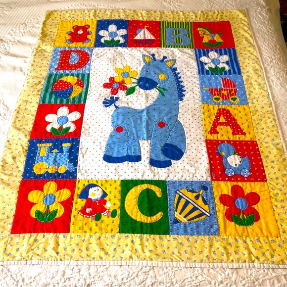 Coziest Vintage Children’s Quilt / Blankie - Picture 1 of 9